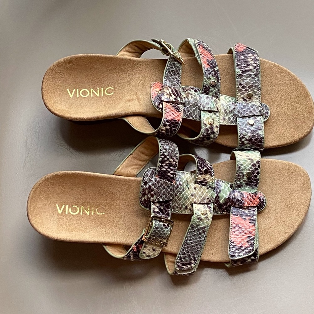 Vionic Wedge Sandals Size 9. - image 6